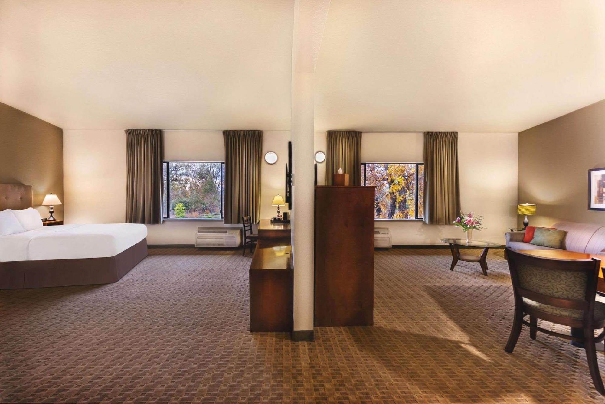 ไกอา โฮเทล แอนด์ สปา เรดดิง, แอสเซนด์ โฮเทล คอลเล็กชั่น Hotel แอนเดอร์สัน ภายนอก รูปภาพ